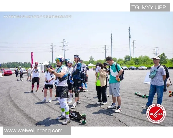 重庆滑板队在城市马拉松中的精彩表现与比赛经验分享