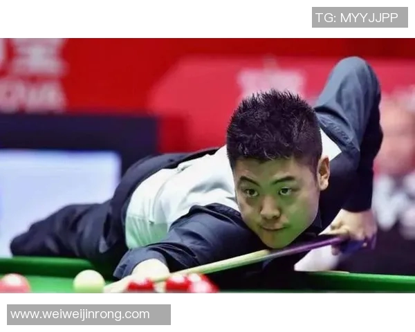 丁俊辉与梁文博精彩对决比分揭晓赛场瞬间回顾